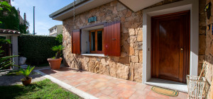 Villa Indipendente a Olbia: Un\'oasi di tranquillità e spazio