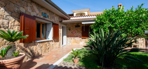 Villa Indipendente a Olbia: Un\'oasi di tranquillità e spazio