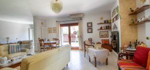 Villa Indipendente a Olbia: Un\'oasi di tranquillità e spazio
