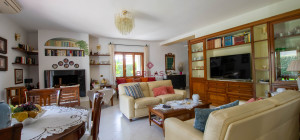 Villa Indipendente a Olbia: Un\'oasi di tranquillità e spazio