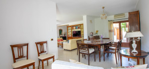 Villa Indipendente a Olbia: Un\'oasi di tranquillità e spazio