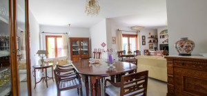 Villa Indipendente a Olbia: Un\'oasi di tranquillità e spazio