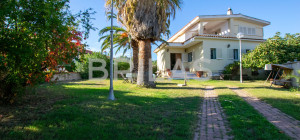 Prestigiosa villa singola