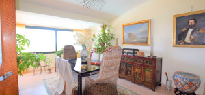 Villa with swimming pool with seaview in Suiles