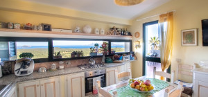Villa with swimming pool with seaview in Suiles