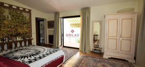 Villa with swimming pool with seaview in Suiles