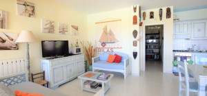 Villa with swimming pool with seaview in Suiles