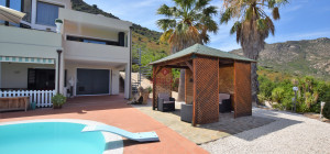 Villa with swimming pool with seaview in Suiles