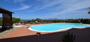 Villa with swimming pool with seaview in Suiles