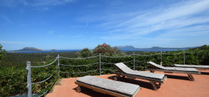 Villa with swimming pool with seaview in Suiles