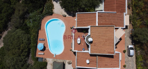 Villa with swimming pool with seaview in Suiles