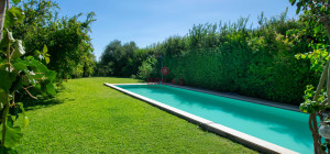 Elegante villa con piscina a Is Molas