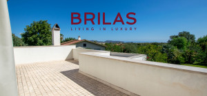 Elegante villa con piscina a Is Molas