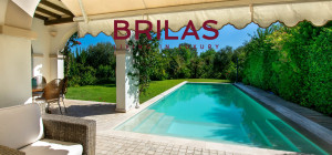 Elegante villa con piscina a Is Molas