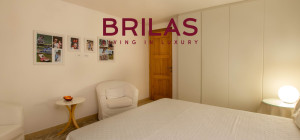 Elegante villa con piscina a Is Molas