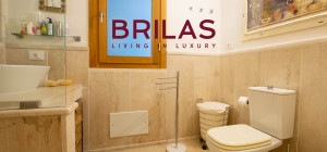 Elegante villa con piscina a Is Molas