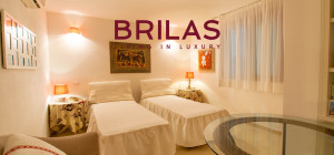 Elegante villa con piscina a Is Molas