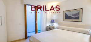 Elegante villa con piscina a Is Molas