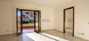 Olbia, Bright Two-Bedroom Apartment with 35 sqm Veranda
