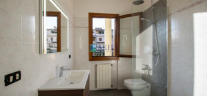 Olbia, Bright Two-Bedroom Apartment with 35 sqm Veranda