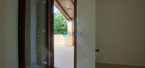 Renovated apartment 200 meters from the sea with a large private garden