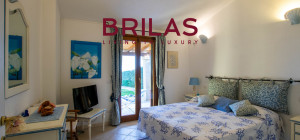 Villa con vista mare, giardino privato e verande coperte