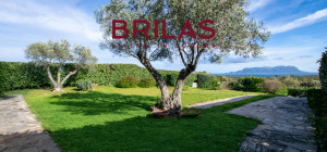 Villa con vista mare, giardino privato e verande coperte