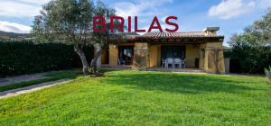 Villa con vista mare, giardino privato e verande coperte