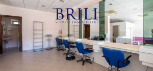 Commercial premises in a central and well-served area