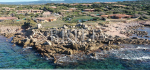 Villa di lusso fronte spiaggia con piscina e terrazze panoramiche
