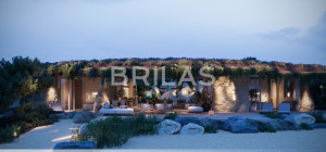 Villa di lusso fronte spiaggia con piscina e terrazze panoramiche