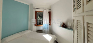 Tenuta di 16 ettari con villa, uliveto e vista mare