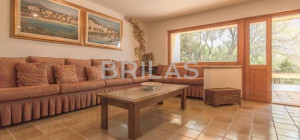 Tenuta di 16 ettari con villa, uliveto e vista mare