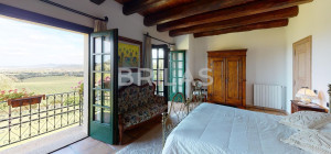 Tenuta Monte Pino – Prestigious estate with vineyard and sea views