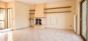 Villa bifamiliare con giardino