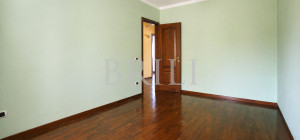 Villa bifamiliare con giardino