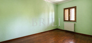 Villa bifamiliare con giardino