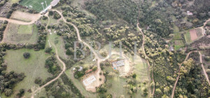 Terreno con progetto approvato per casa colonica con piscina