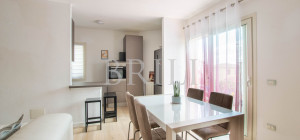 Trilocale ristrutturato e arredato a nuovo, senza spese condominiali