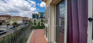 Trilocale ristrutturato e arredato a nuovo, senza spese condominiali