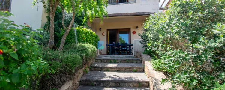 Flat with private courtyard in Porto San Paolo