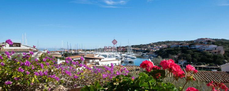 Porto Rotondo, elegante e splendido appartamento panoramico