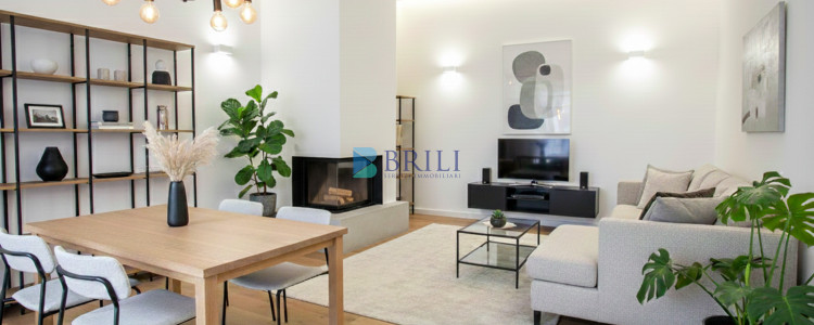 Two-bedroom, two-bathroom flat on the first floor