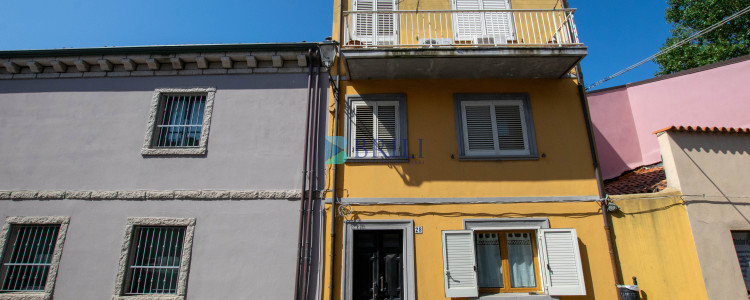 Casa indipendente in centro storico a Luras