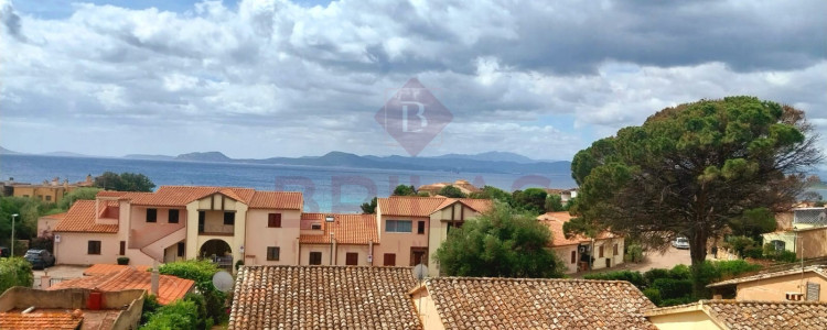 Large villa to renovate with a sea view, located close to the beaches in Baia Caddinas - Golfo Aranci