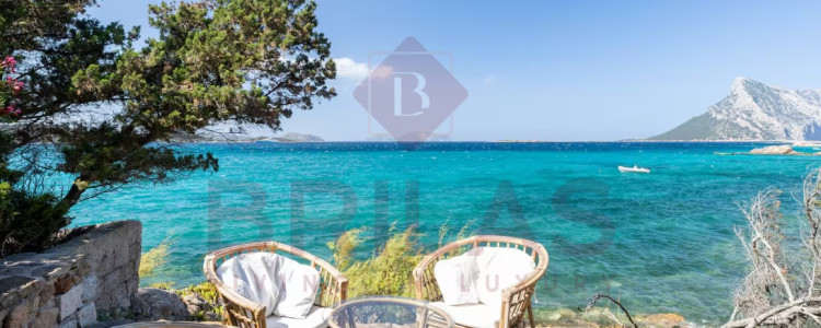 Cala Girgolu - Villa pied dans l\'eau