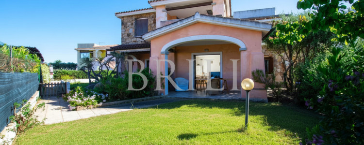 Porto San Paolo Appartamento con giardino